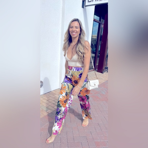 Meet your Posher, Monique - Picture 1 of 1